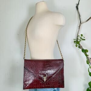 Burgundy Croc Embossed Chain Clutch Bag Patent Faux Leather Vintage Glam